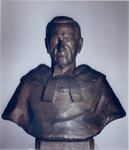 Buste du très honorable sir Lyman Poore Duff, C.P., G.C.M.G.